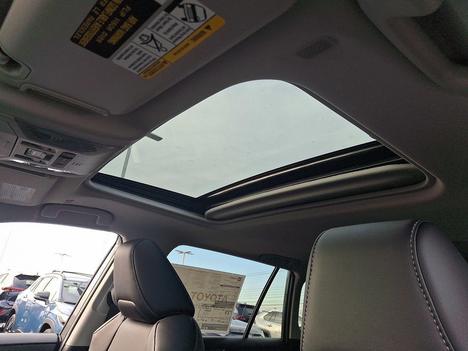 2025 Toyota RAV4 XLE Premium AWD (Natl)