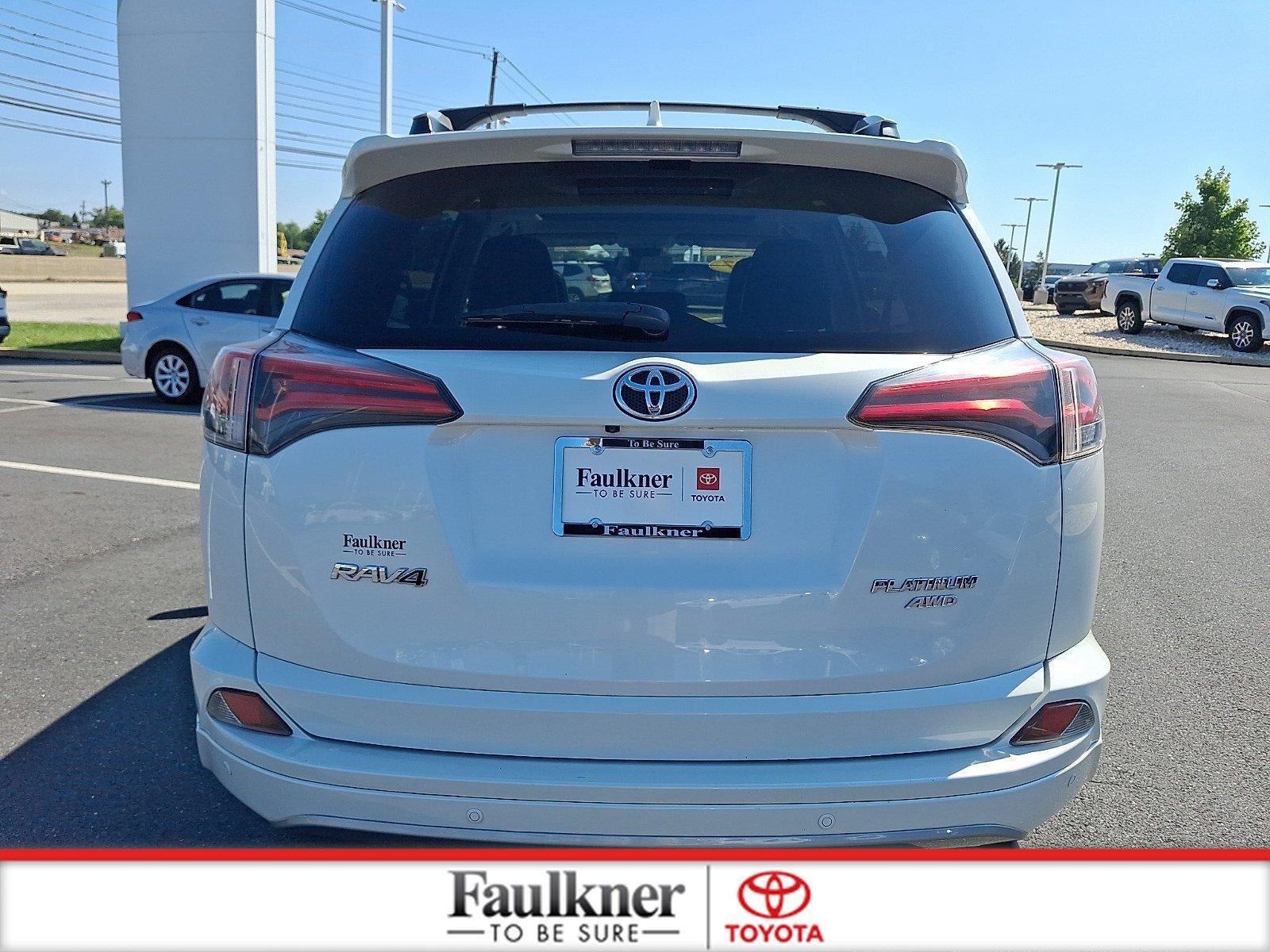 2017 Toyota RAV4 Platinum AWD (Natl)