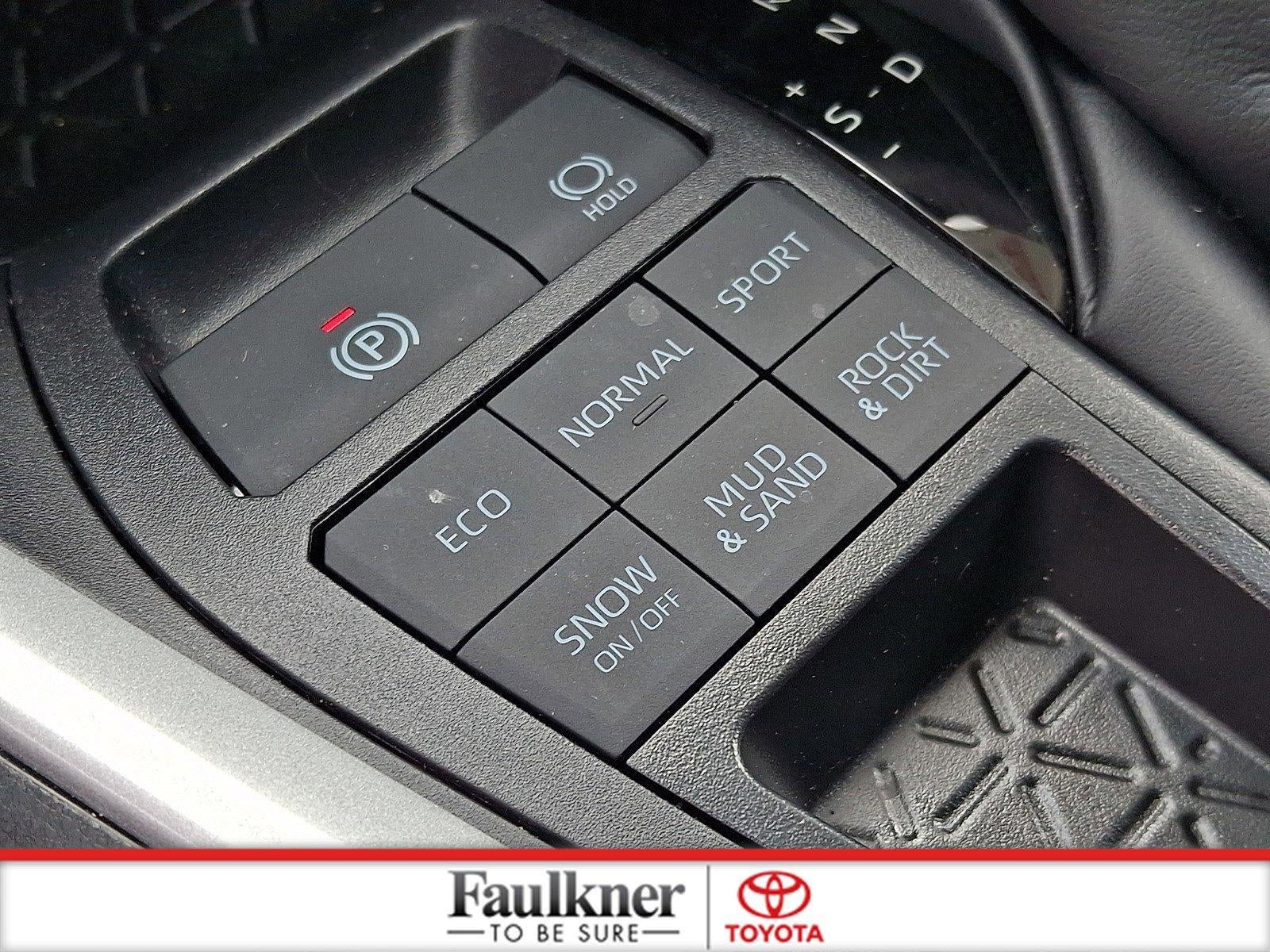 2025 Toyota RAV4 LE AWD (Natl)