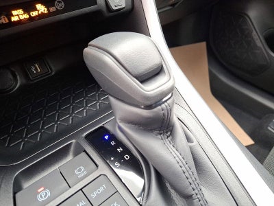 2025 Toyota RAV4 LE AWD (Natl)