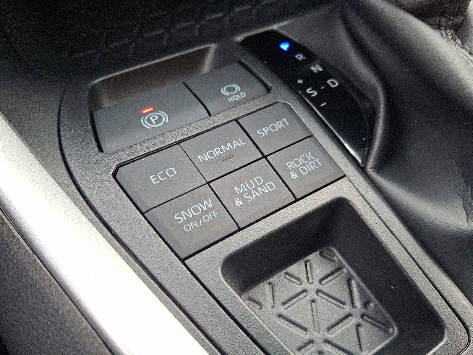 2025 Toyota RAV4 LE AWD (Natl)