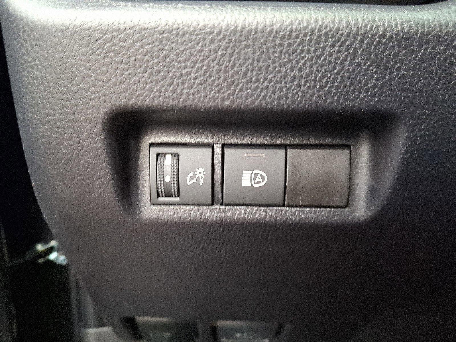 2025 Toyota RAV4 LE AWD (Natl)