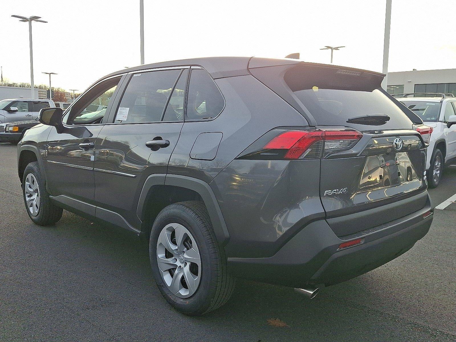 2025 Toyota RAV4 LE AWD (Natl)