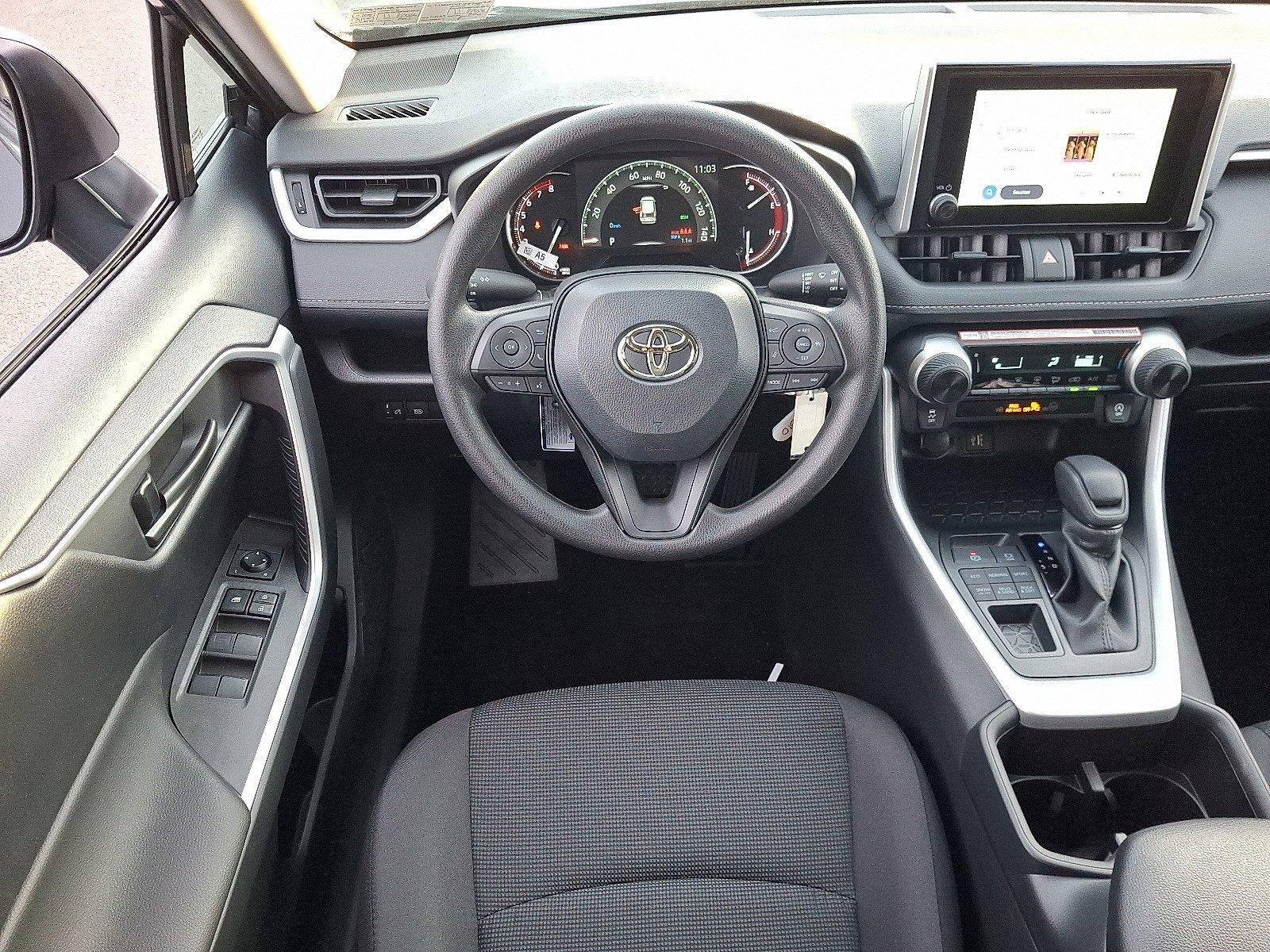 2025 Toyota RAV4 LE AWD (Natl)