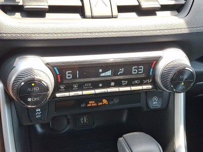 2025 Toyota RAV4 XLE AWD (Natl)