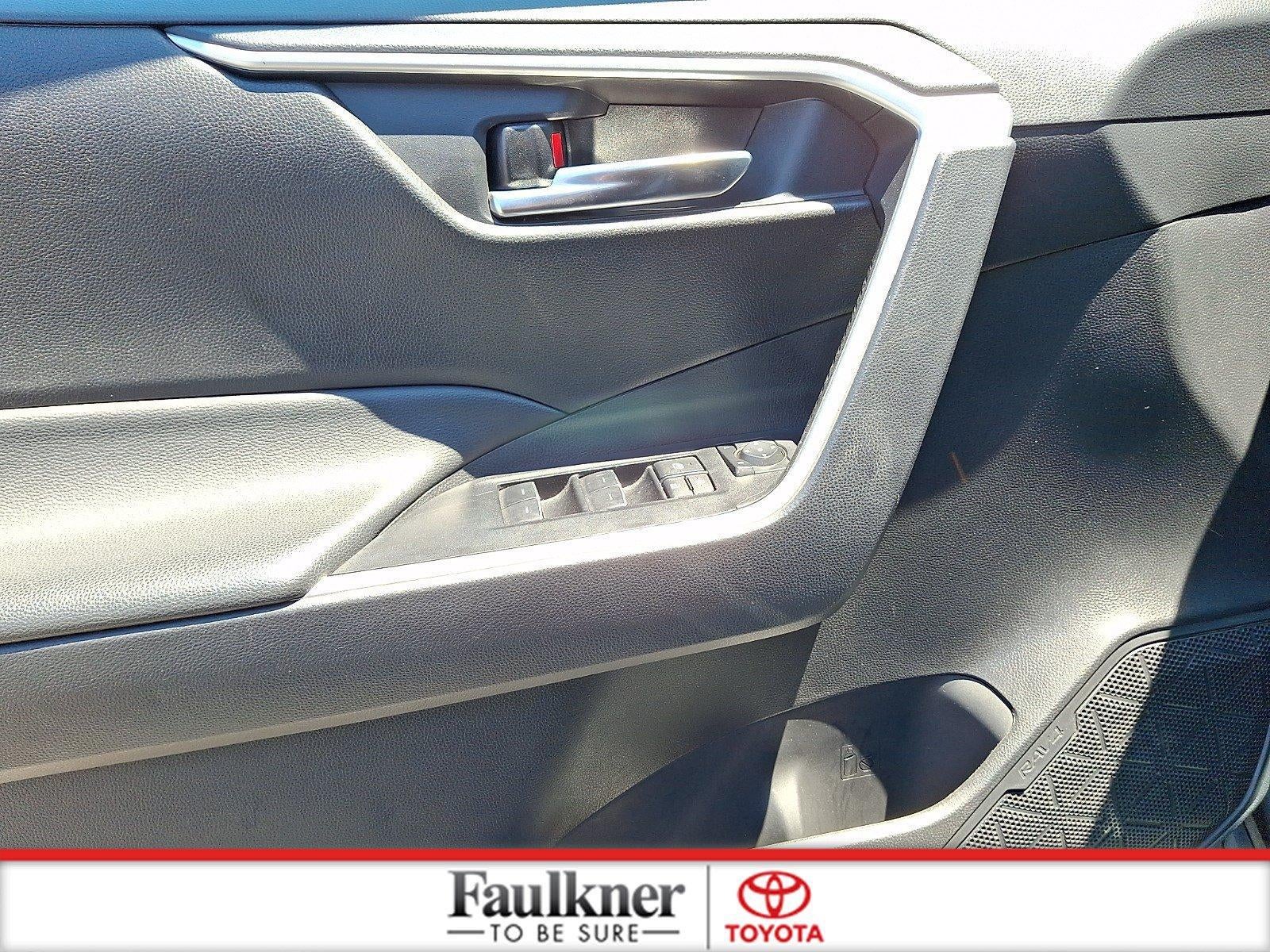 2025 Toyota RAV4 XLE AWD (Natl)