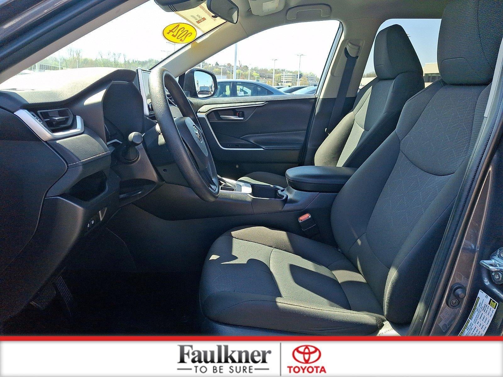 2025 Toyota RAV4 XLE AWD (Natl)