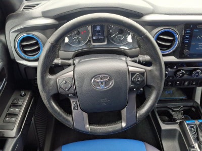 2017 Toyota Tacoma TRD Off Road Double Cab 5' Bed V6 4x4 AT (Natl)