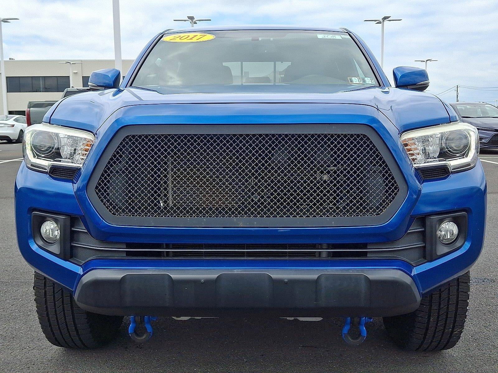 2017 Toyota Tacoma TRD Off Road Double Cab 5' Bed V6 4x4 AT (Natl)