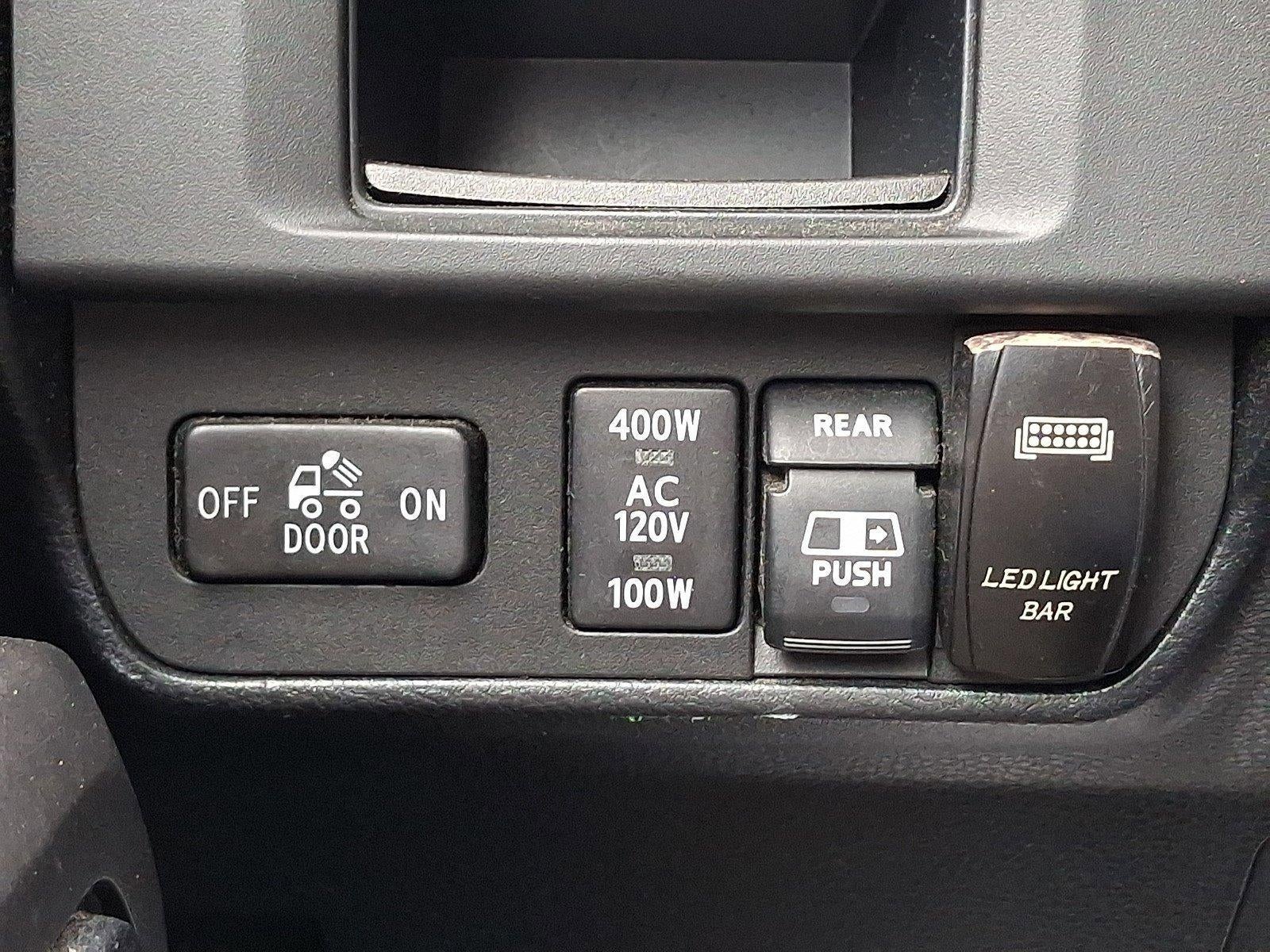2017 Toyota Tacoma TRD Off Road Double Cab 5' Bed V6 4x4 AT (Natl)