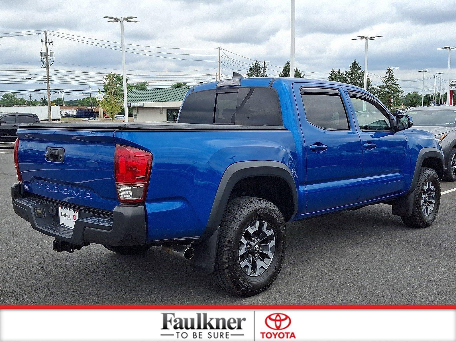 2017 Toyota Tacoma TRD Off Road Double Cab 5' Bed V6 4x4 AT (Natl)