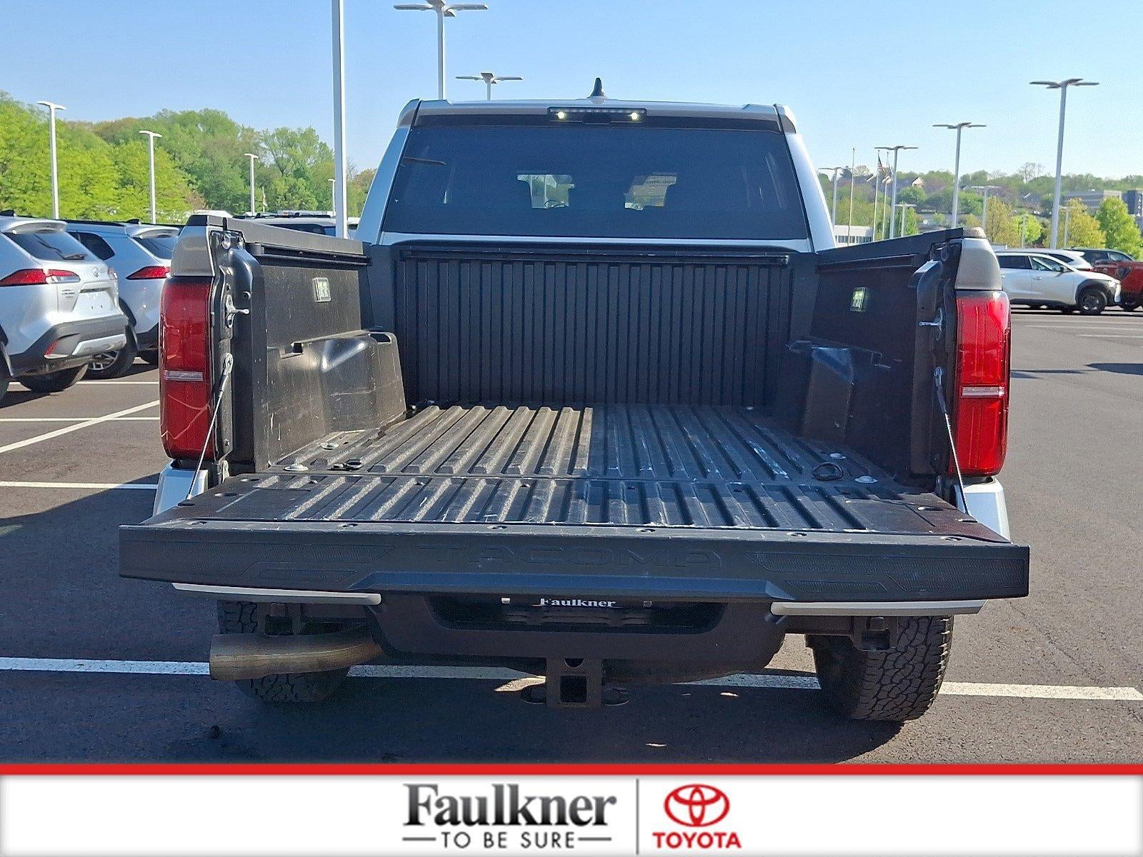 2024 Toyota Tacoma 4WD 4WD TRD Off Road Double Cab 5' Bed AT (Natl)