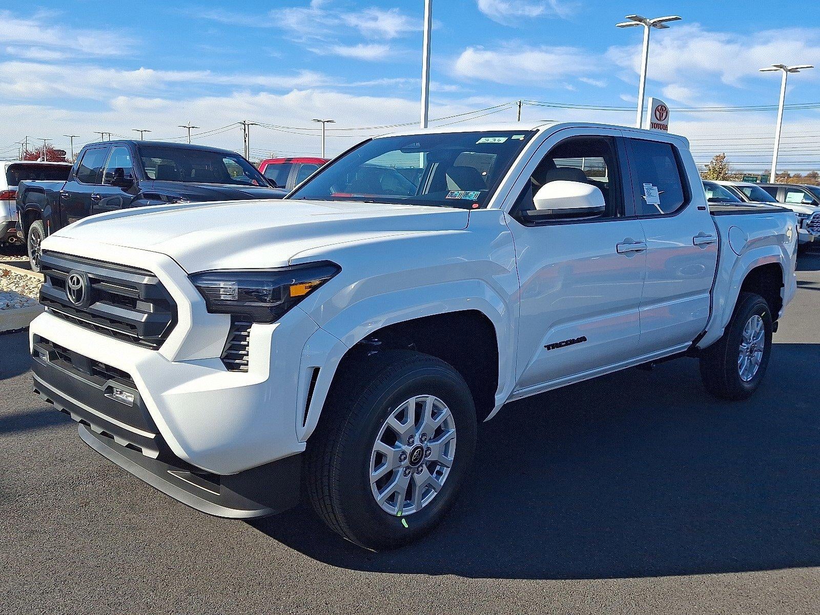 2025 Toyota Tacoma 4WD 4WD SR5 Double Cab 5' Bed AT (GS)