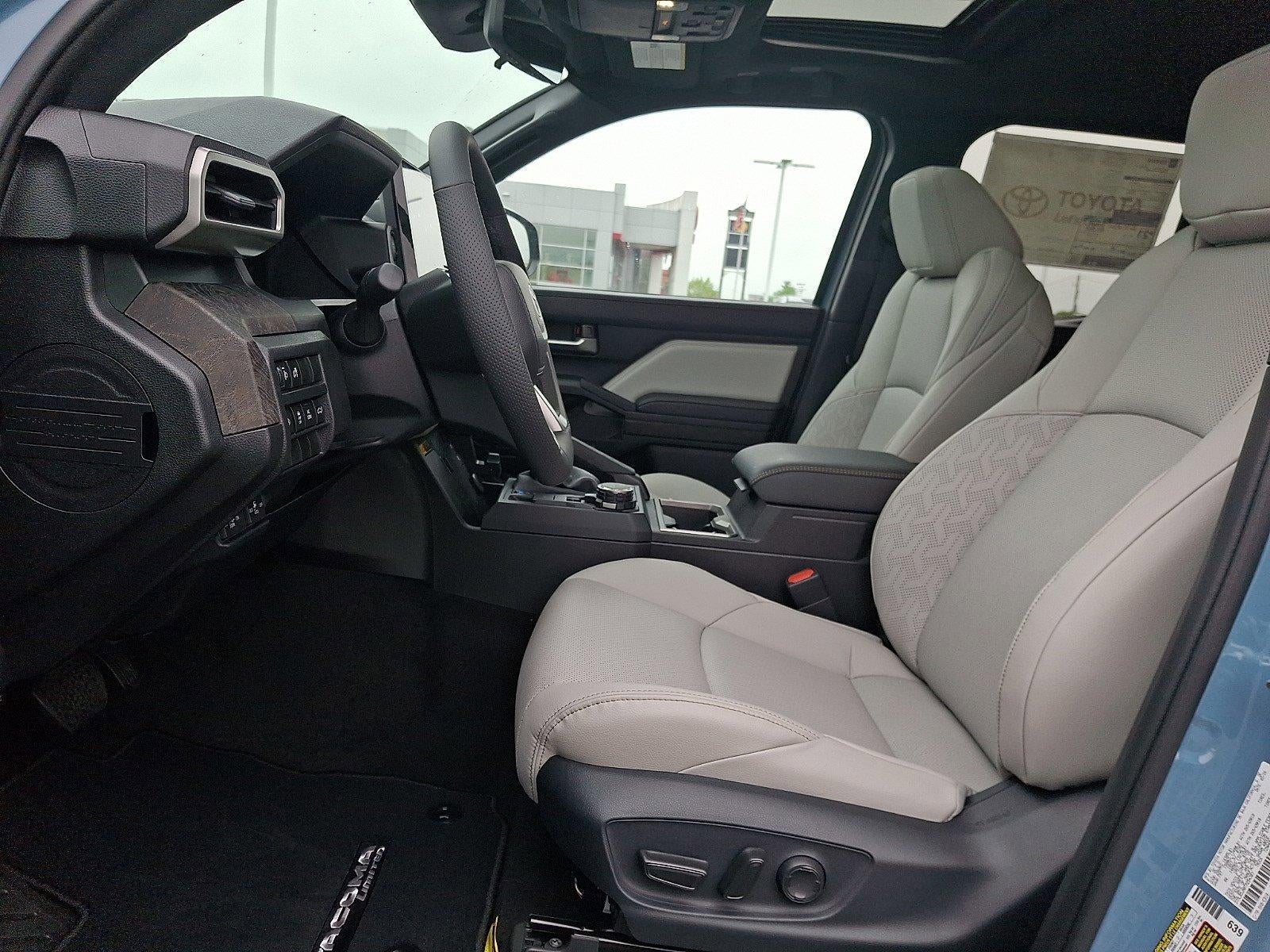 2026 Toyota Tacoma 4WD 4WD Limited Double Cab 5' Bed AT (Natl)