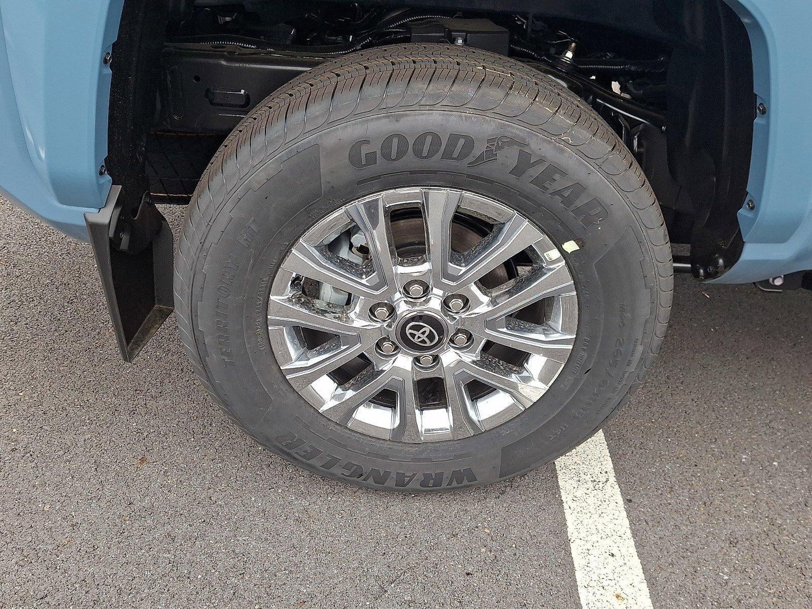 2026 Toyota Tacoma 4WD 4WD Limited Double Cab 5' Bed AT (Natl)