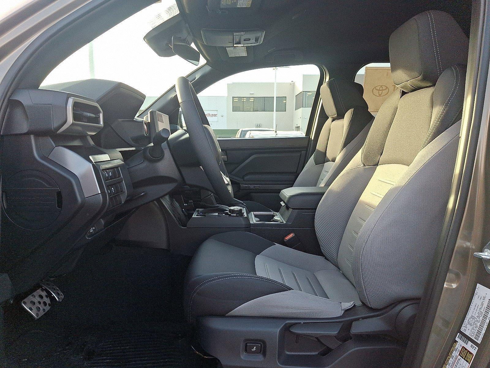 2026 Toyota Tacoma 4WD 4WD TRD Sport Double Cab 5' Bed AT (Natl)