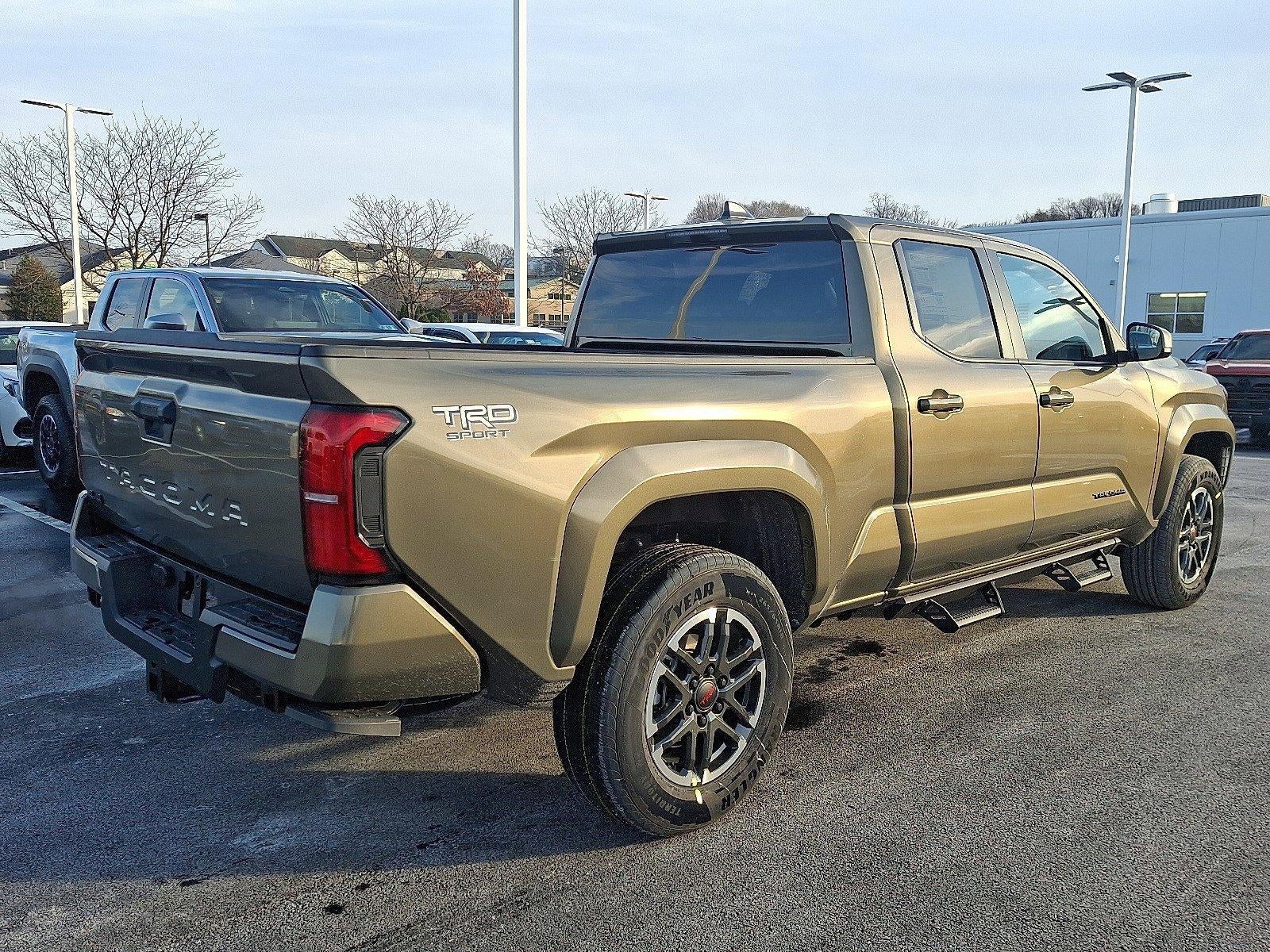 2026 Toyota Tacoma 4WD 4WD TRD Sport Double Cab 5' Bed AT (Natl)