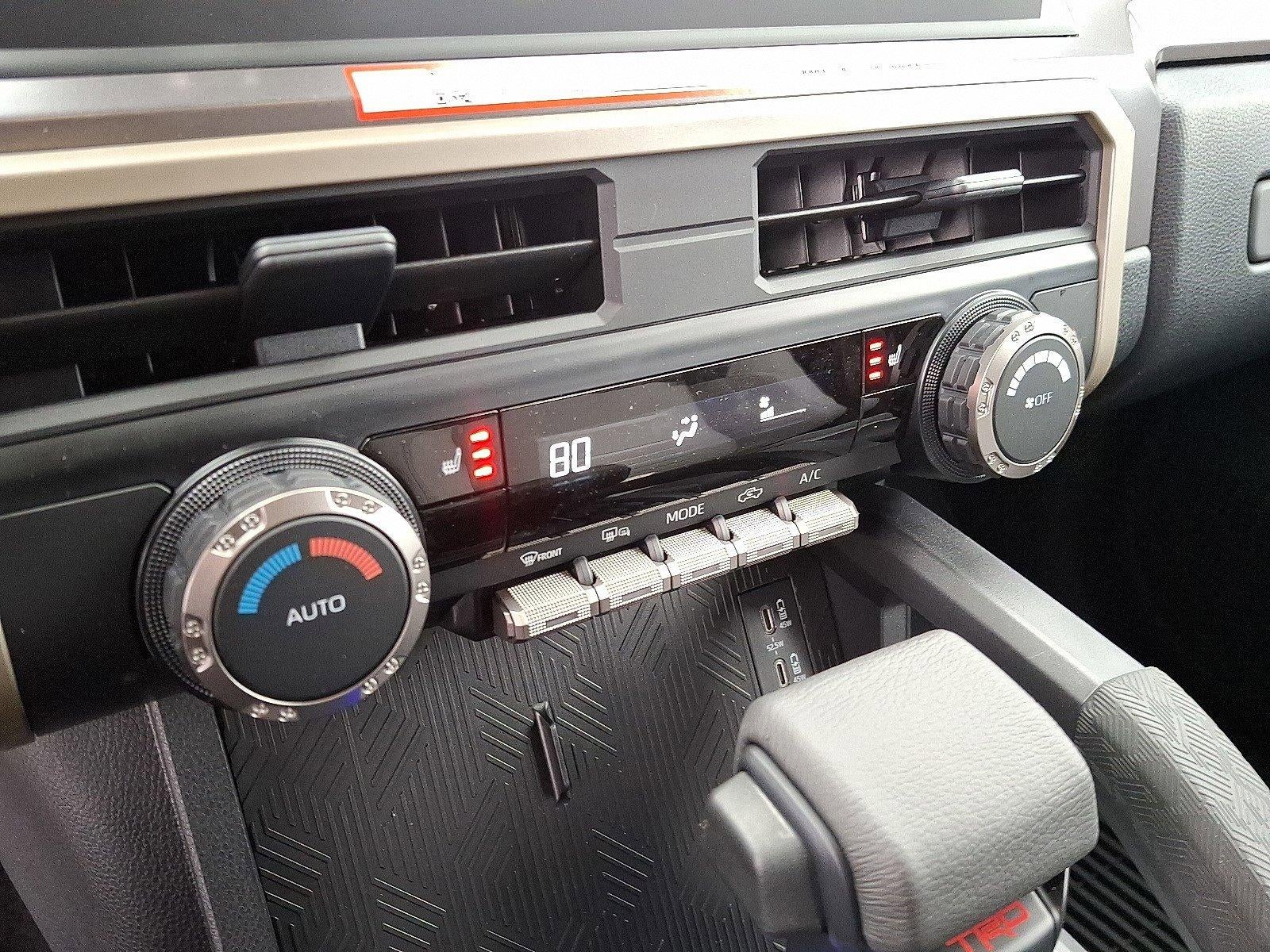 2026 Toyota Tacoma 4WD 4WD TRD Off Road Double Cab 5' Bed AT (Natl)