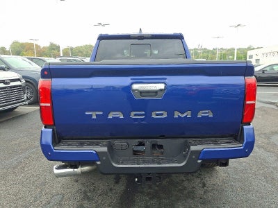 2025 Toyota Tacoma 4WD 4WD SR Double Cab 5' Bed AT (GS)