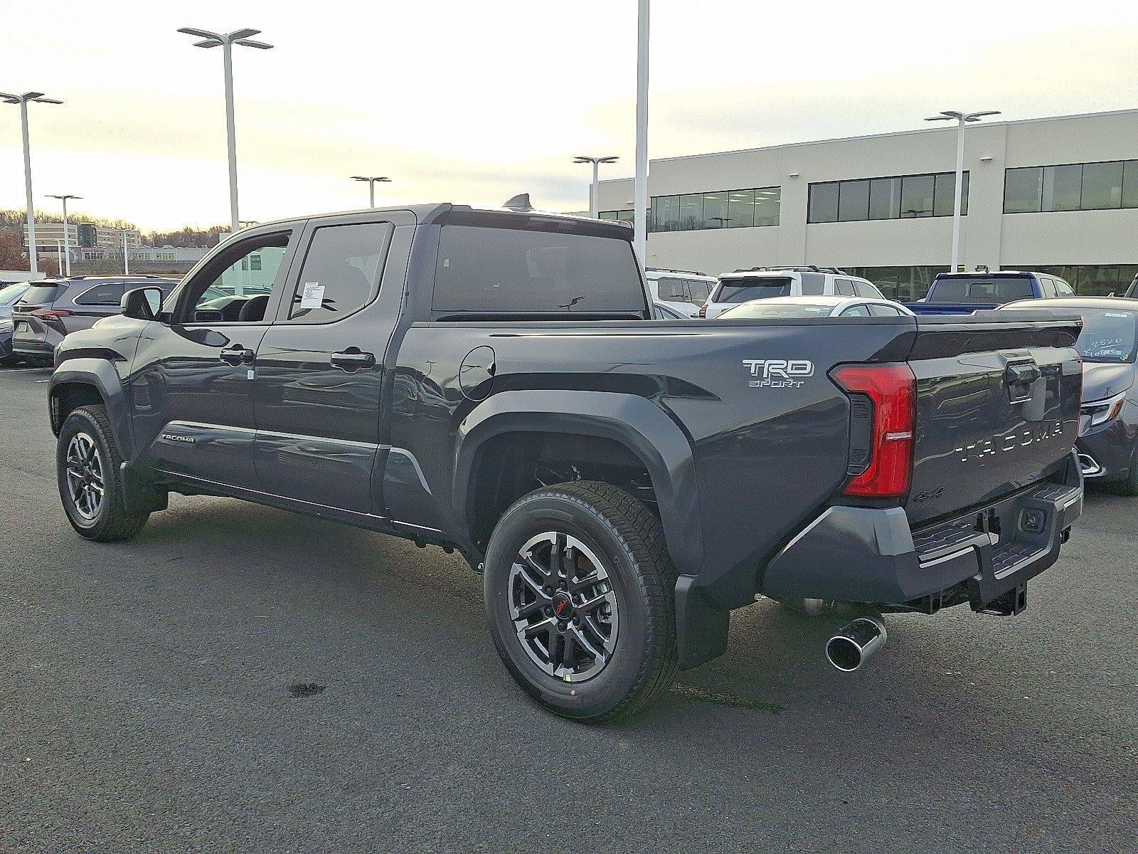 2026 Toyota Tacoma 4WD 4WD TRD Sport Double Cab 5' Bed AT (Natl)