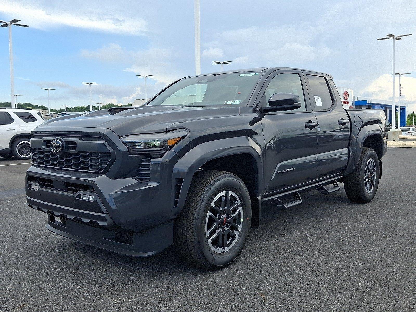 2026 Toyota Tacoma 4WD 4WD TRD Sport Double Cab 5' Bed AT (Natl)