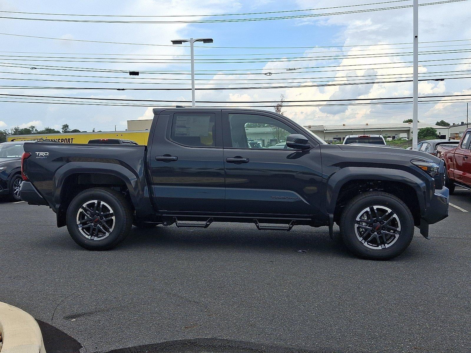 2026 Toyota Tacoma 4WD 4WD TRD Sport Double Cab 5' Bed AT (Natl)