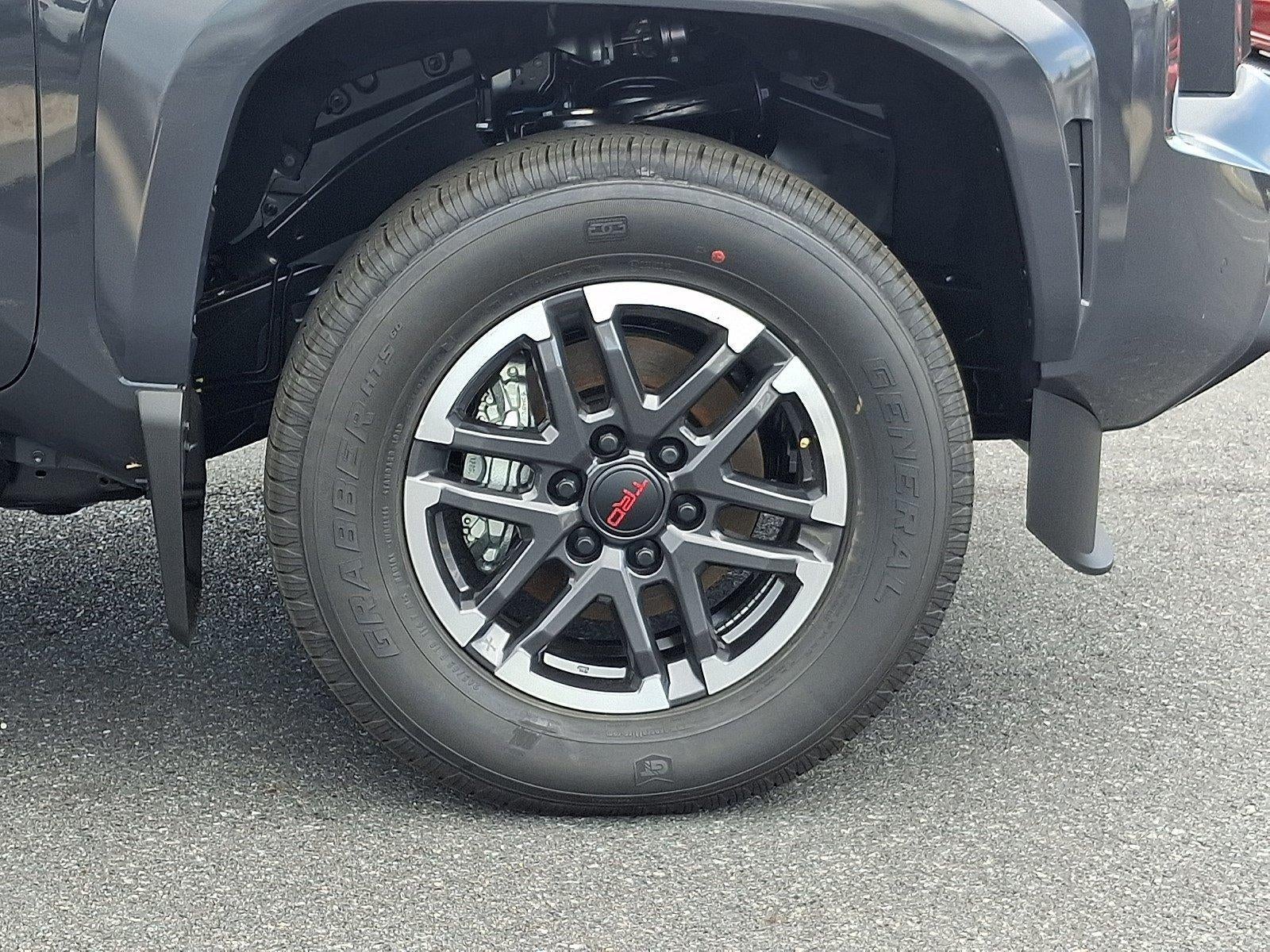 2026 Toyota Tacoma 4WD 4WD TRD Sport Double Cab 5' Bed AT (Natl)