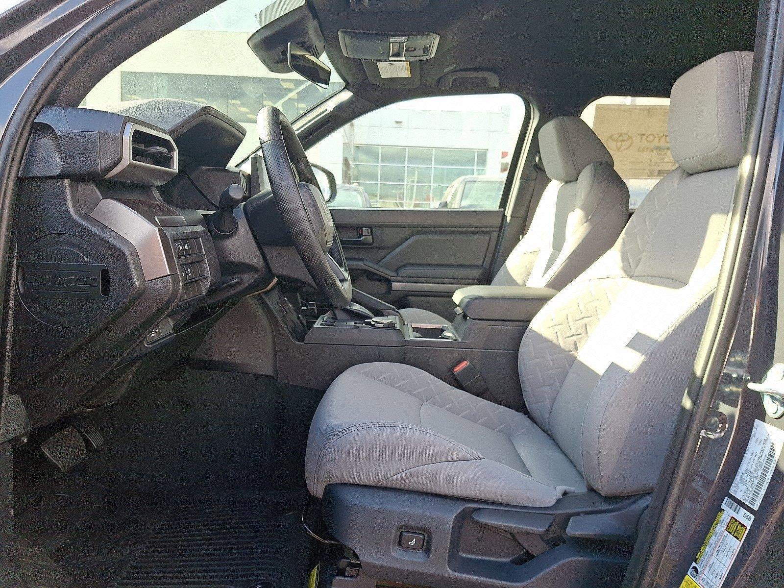 2025 Toyota Tacoma 4WD 4WD SR5 Double Cab 5' Bed AT (GS)