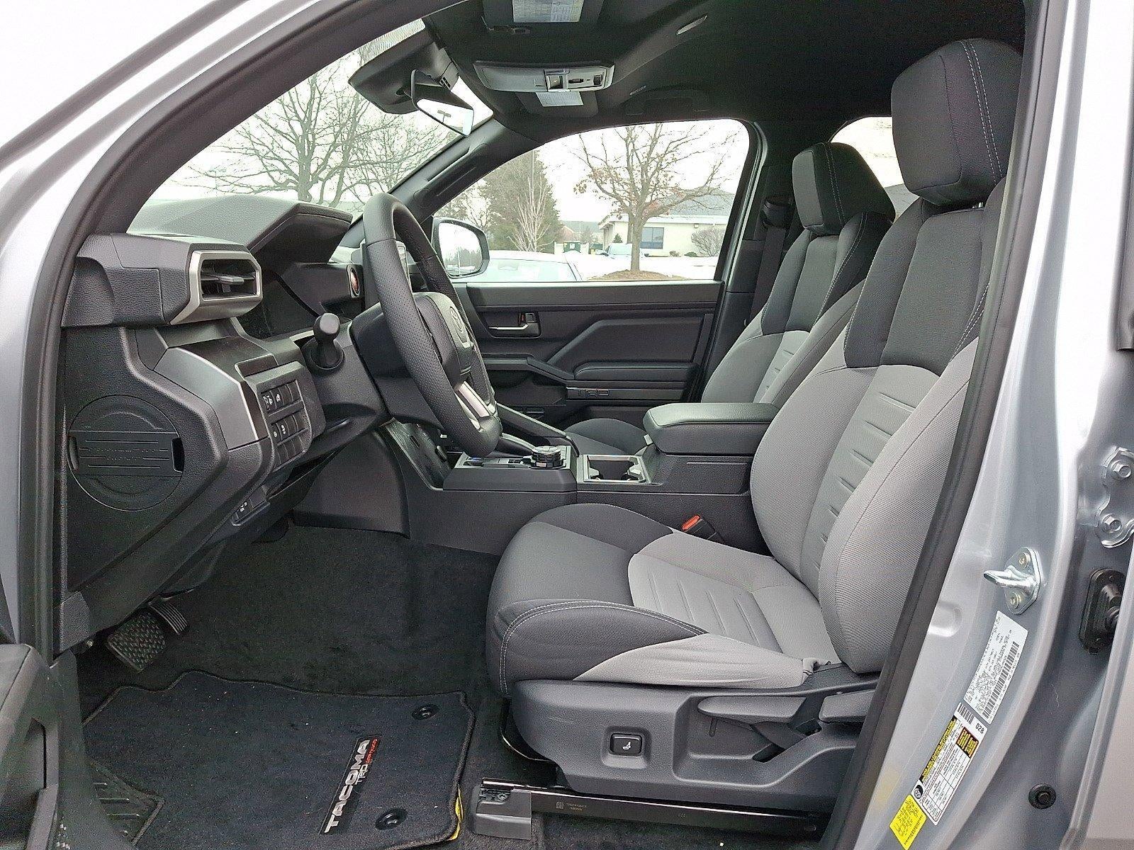 2026 Toyota Tacoma 4WD 4WD SR5 Double Cab 5' Bed AT (GS)