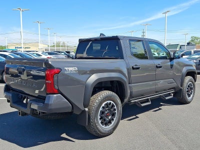 2026 Toyota Tacoma 4WD 4WD TRD Off Road Double Cab 5' Bed AT (Natl)