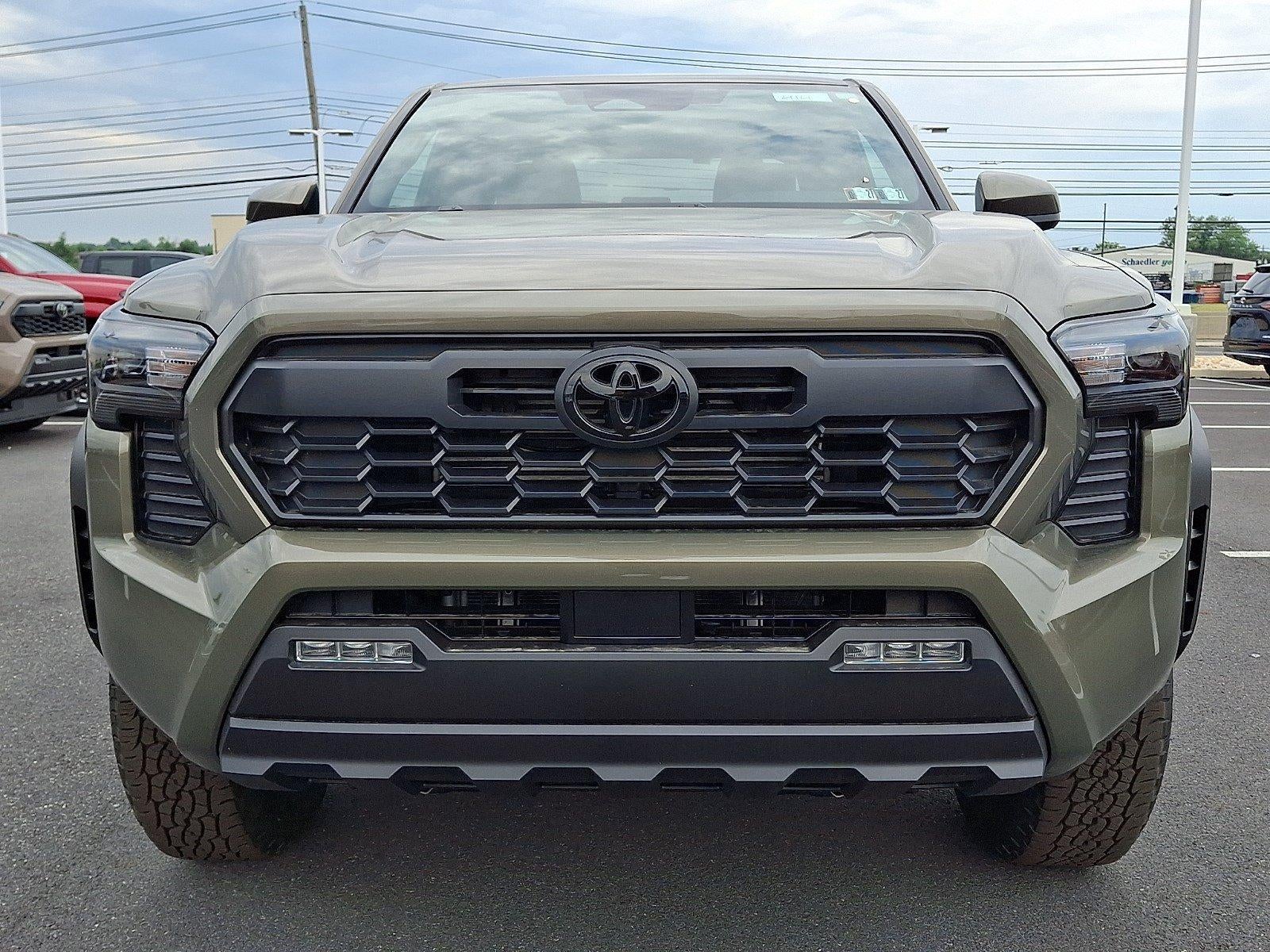 2026 Toyota Tacoma 4WD 4WD TRD Off Road Double Cab 5' Bed AT (Natl)