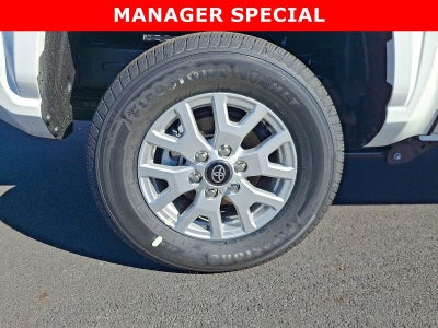 2025 Toyota Tacoma 4WD 4WD SR5 Double Cab 5' Bed AT (GS)