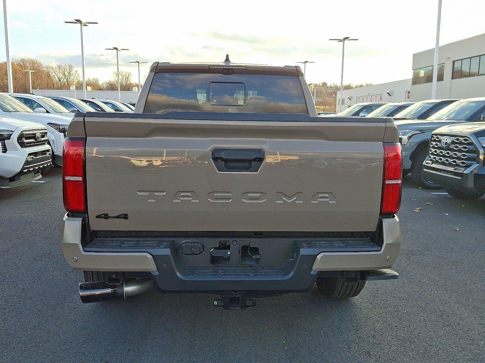 2026 Toyota Tacoma 4WD 4WD TRD Sport Double Cab 5' Bed AT (Natl)