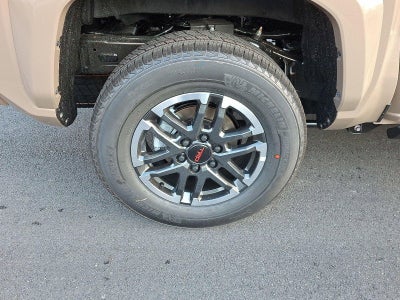 2026 Toyota Tacoma 4WD 4WD TRD Sport Double Cab 5' Bed AT (Natl)