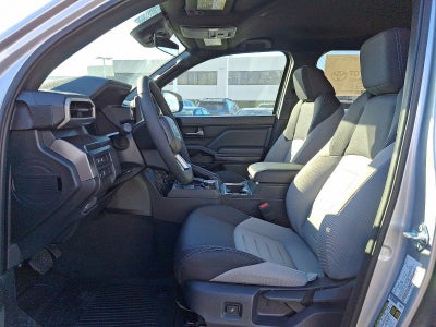 2026 Toyota Tacoma 4WD 4WD TRD Off Road Double Cab 5' Bed AT (Natl)