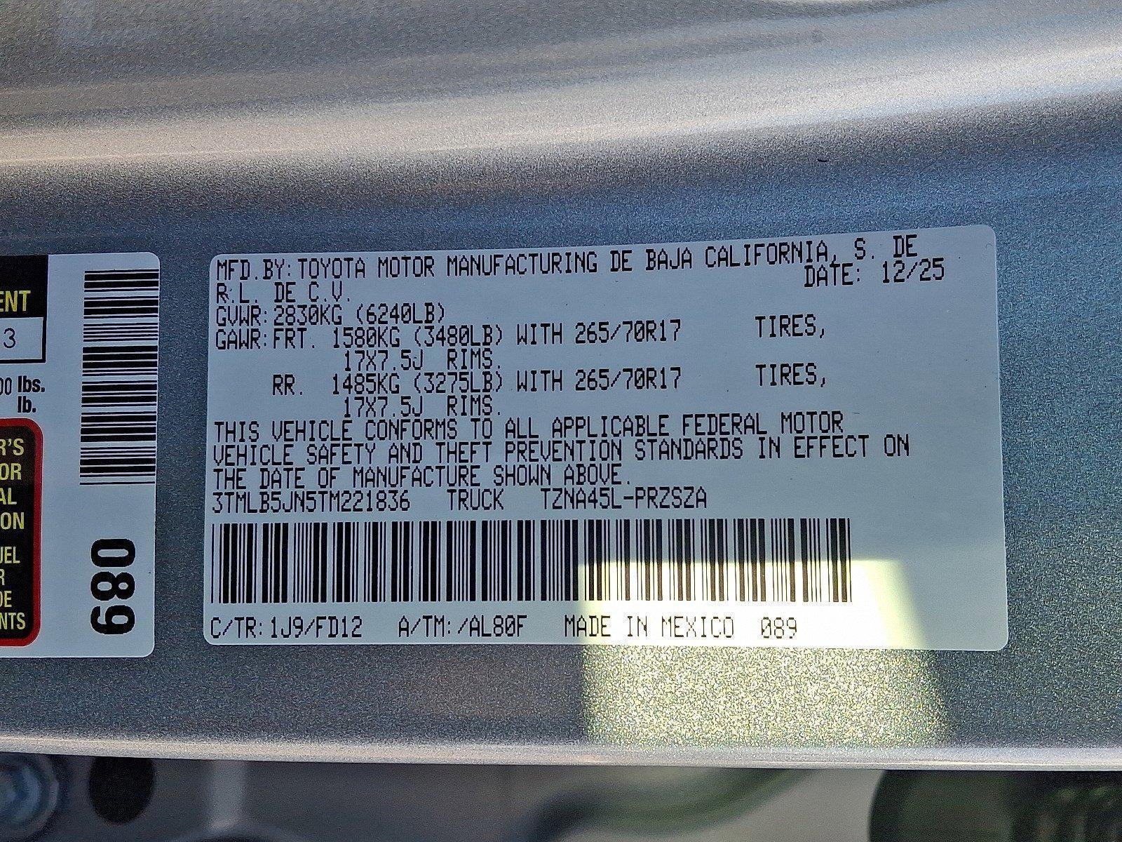 2026 Toyota Tacoma 4WD 4WD TRD Off Road Double Cab 5' Bed AT (Natl)