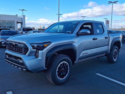 2026 Toyota Tacoma 4WD 4WD TRD Off Road Double Cab 5' Bed AT (Natl)