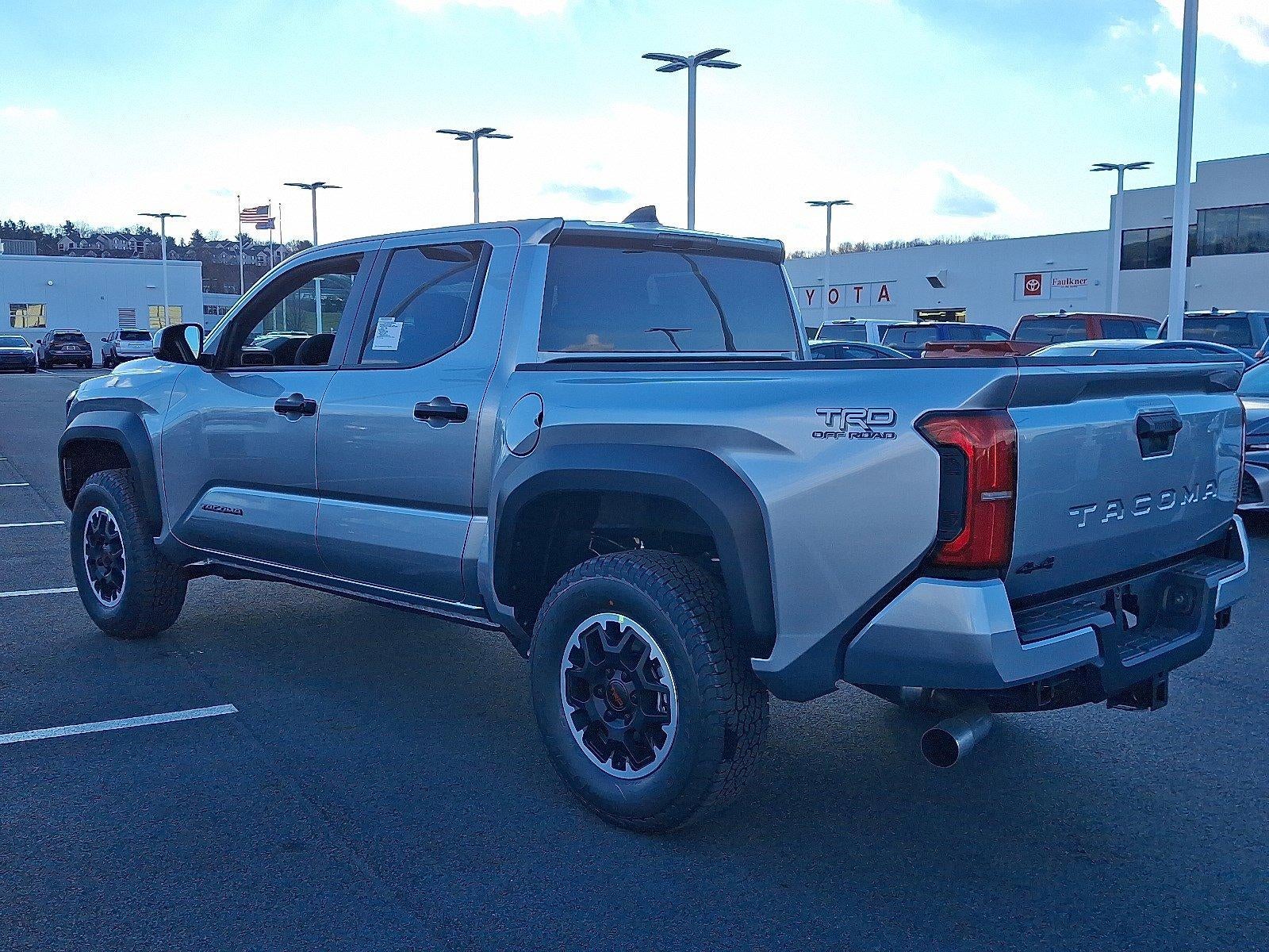 2026 Toyota Tacoma 4WD 4WD TRD Off Road Double Cab 5' Bed AT (Natl)