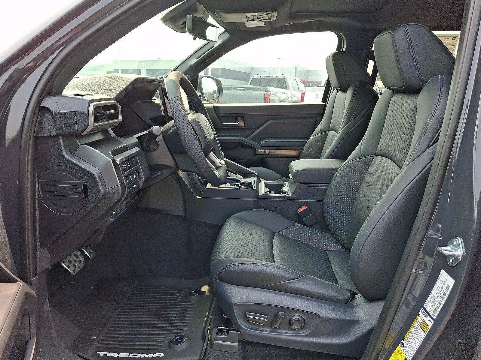 2026 Toyota Tacoma 4WD 4WD TRD Sport Double Cab 5' Bed AT (Natl)