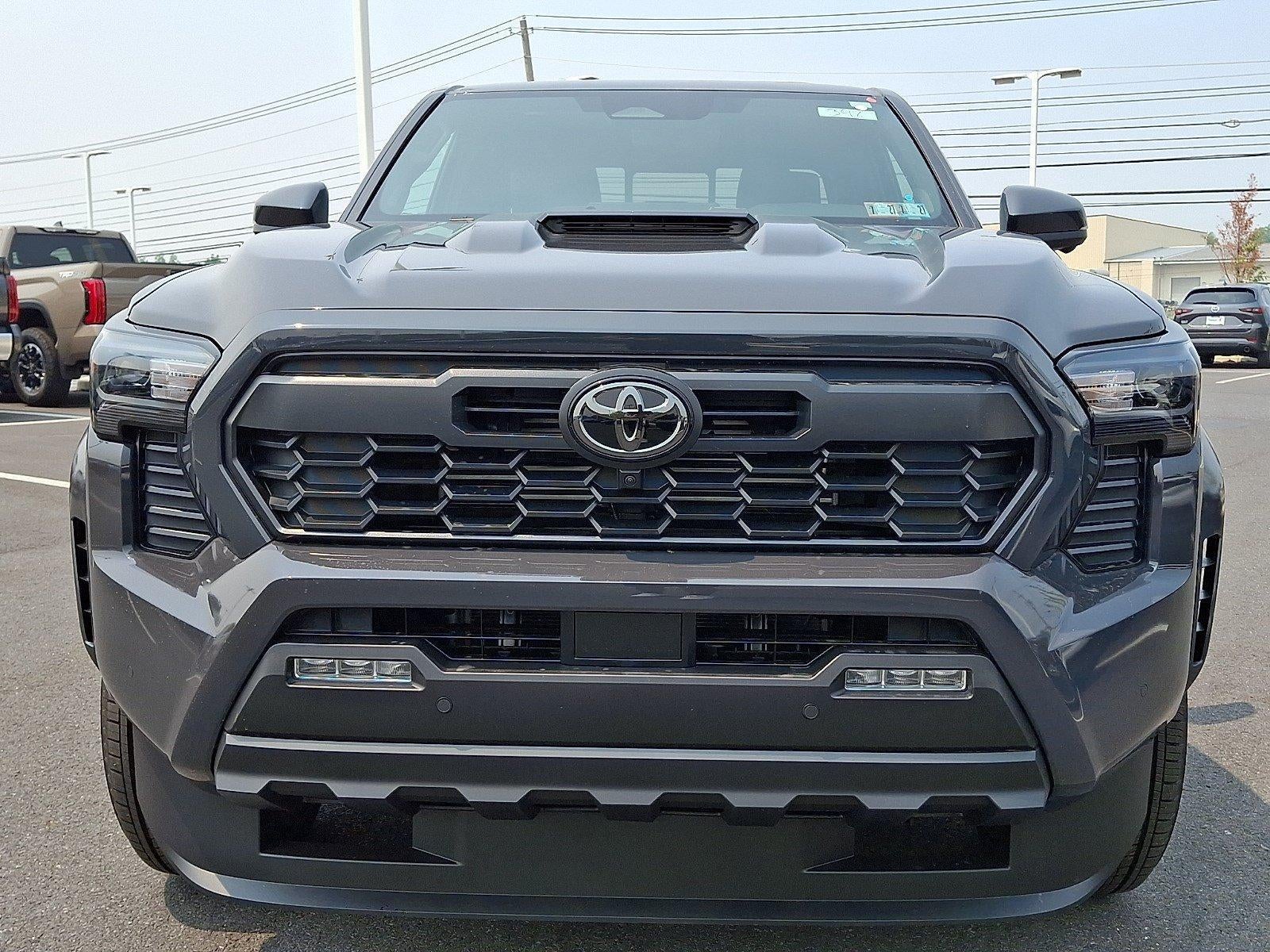 2026 Toyota Tacoma 4WD 4WD TRD Sport Double Cab 5' Bed AT (Natl)