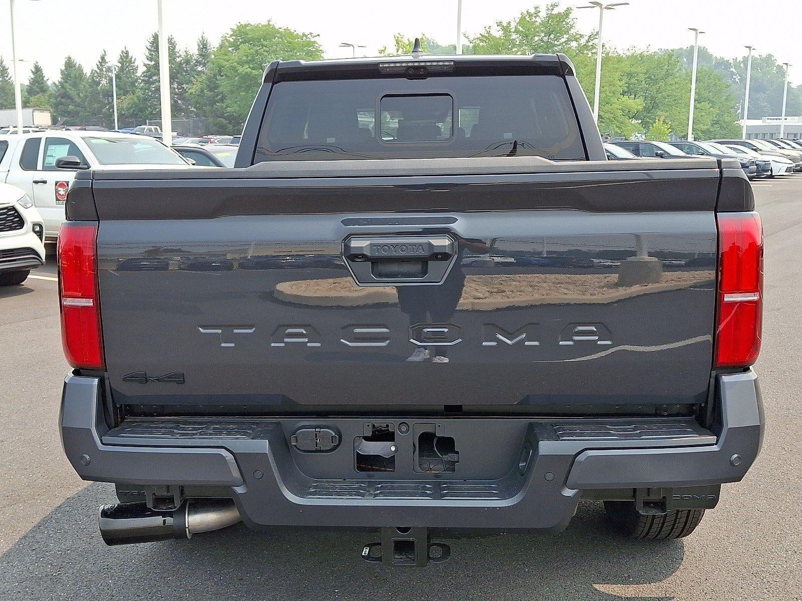 2026 Toyota Tacoma 4WD 4WD TRD Sport Double Cab 5' Bed AT (Natl)