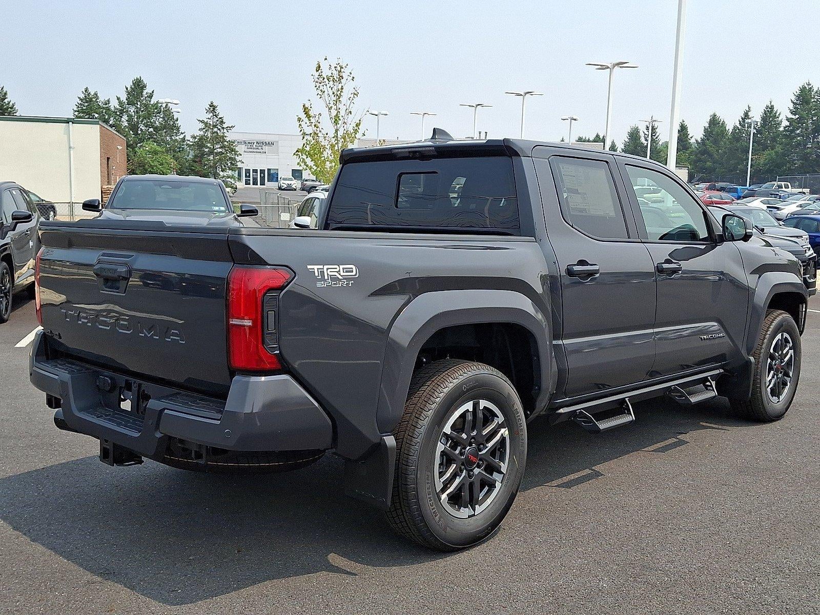 2026 Toyota Tacoma 4WD 4WD TRD Sport Double Cab 5' Bed AT (Natl)