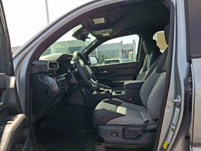 2026 Toyota Tacoma 4WD 4WD TRD Off Road Double Cab 5' Bed AT (Natl)