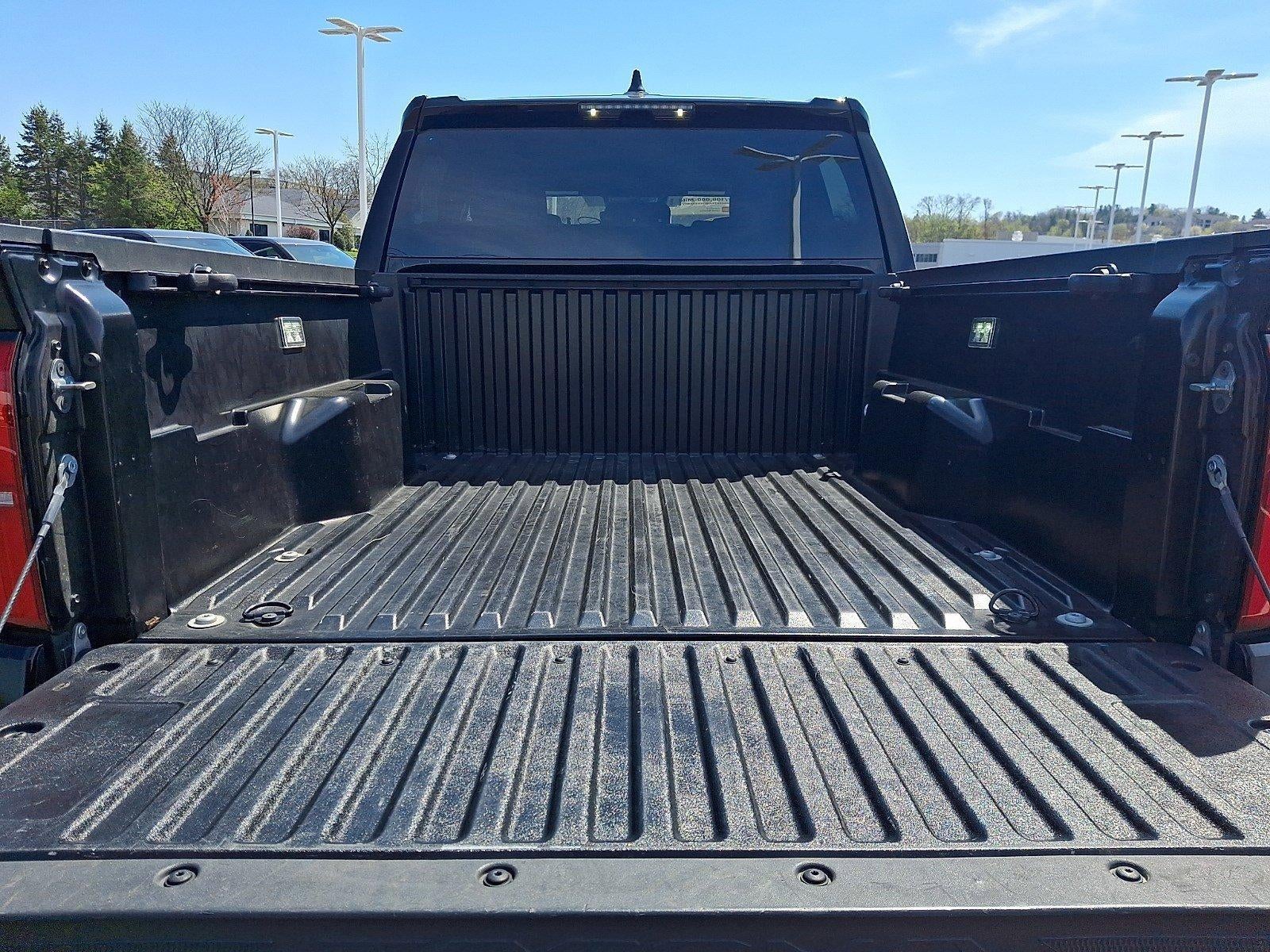 2024 Toyota Tacoma 4WD 4WD SR5 Double Cab 5' Bed AT (Natl)
