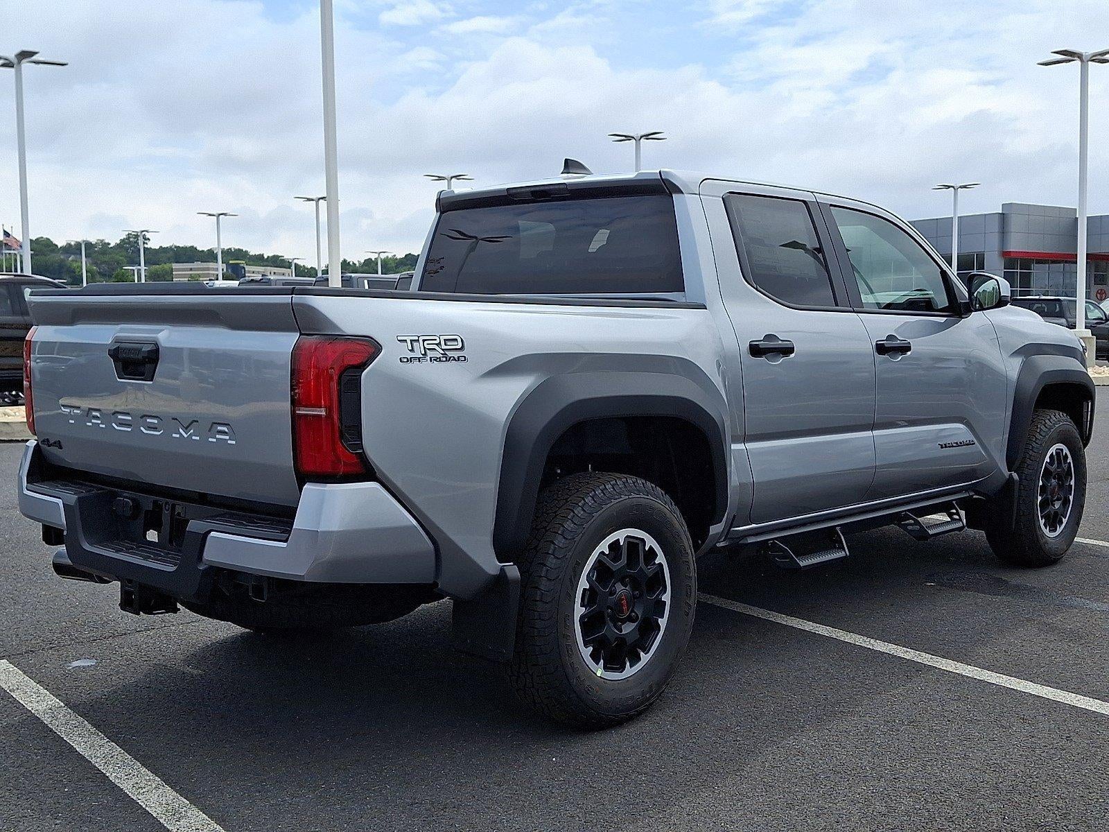 2026 Toyota Tacoma 4WD 4WD TRD Off Road Double Cab 5' Bed AT (Natl)