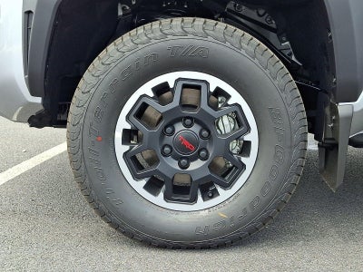 2026 Toyota Tacoma 4WD 4WD TRD Off Road Double Cab 5' Bed AT (Natl)