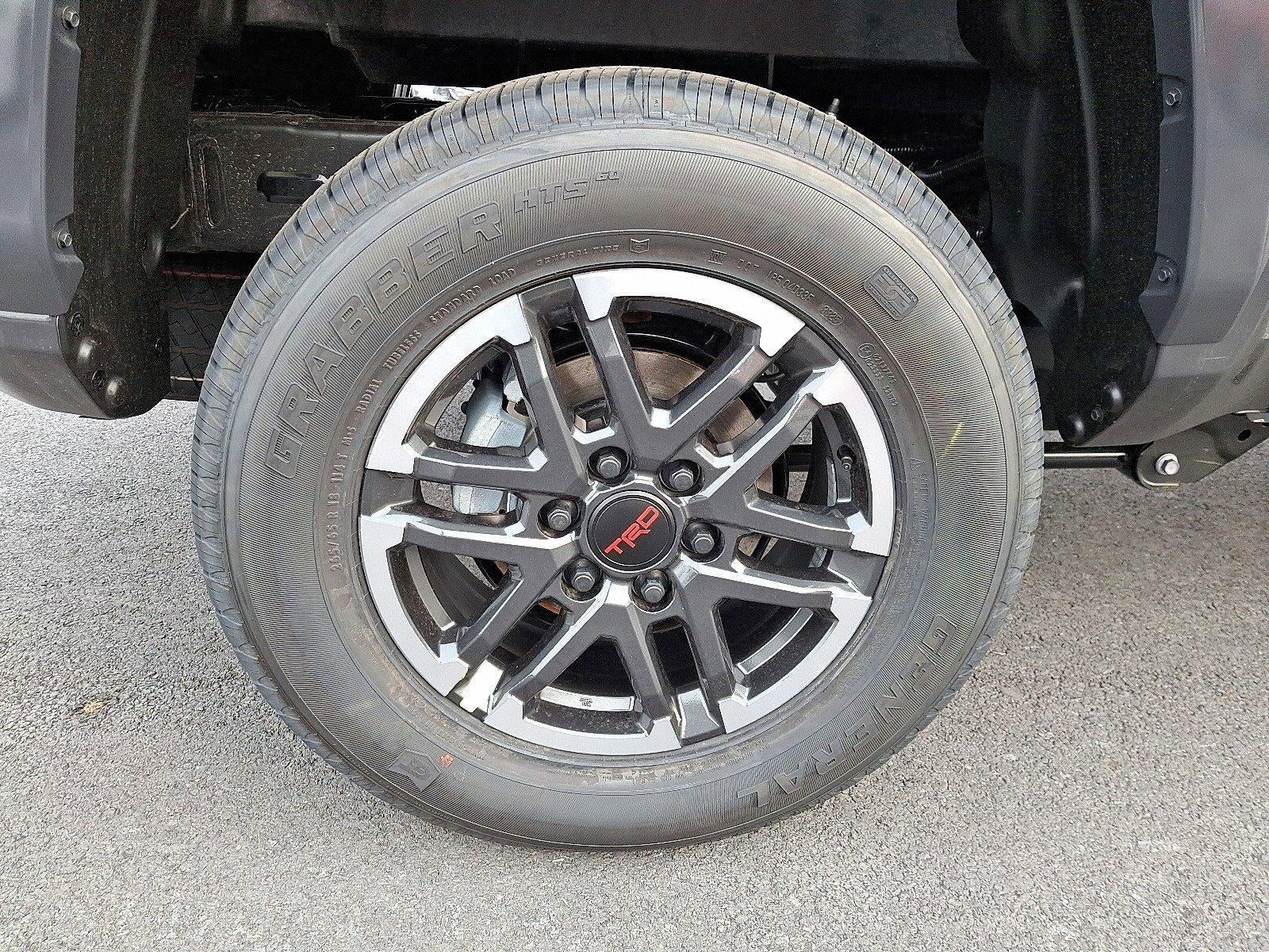 2025 Toyota Tacoma 4WD 4WD TRD Sport Double Cab 5' Bed MT (Natl)