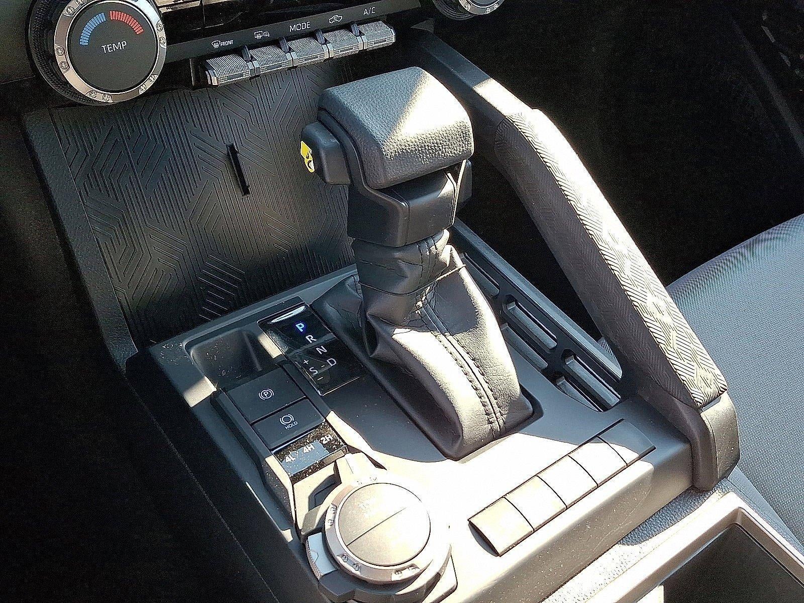 2026 Toyota Tacoma 4WD 4WD SR5 Double Cab 5' Bed AT (GS)