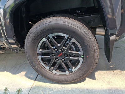 2026 Toyota Tacoma 4WD 4WD TRD Sport Double Cab 5' Bed AT (Natl)