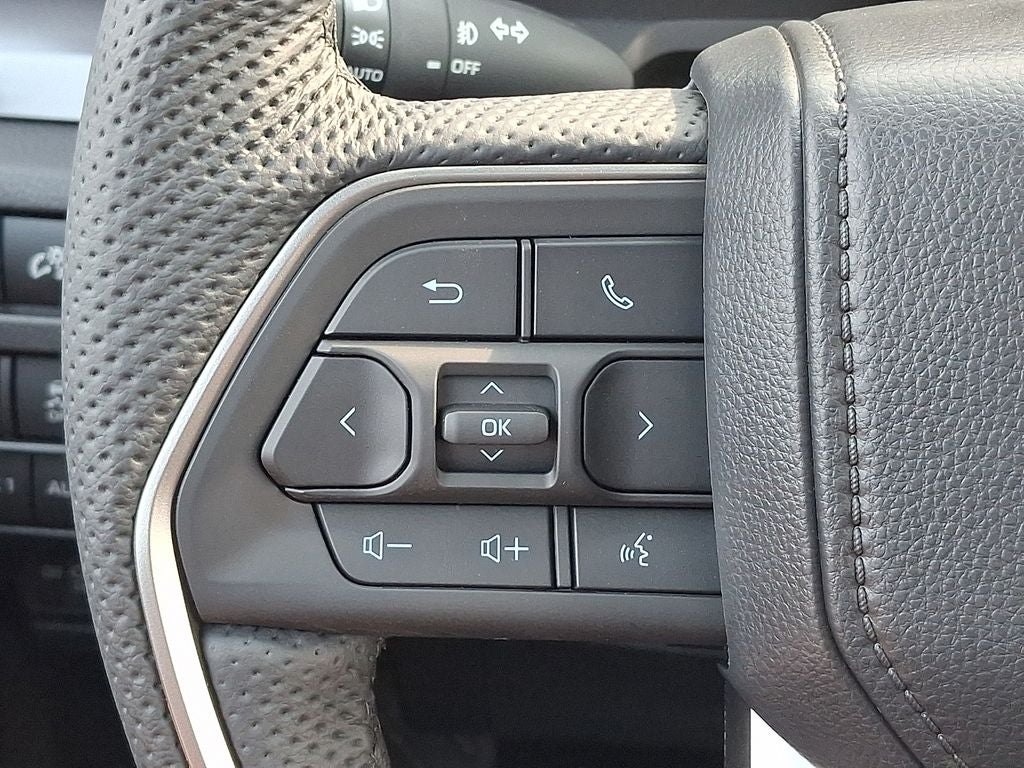 2026 Toyota Tacoma 4WD 4WD TRD Sport Double Cab 5' Bed AT (Natl)
